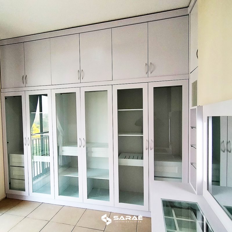 lemari pakaian minimalis