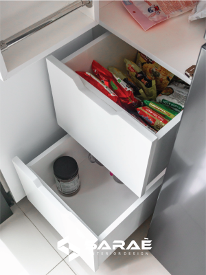Laci untuk snack corner